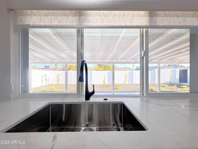 6407 E WILSHIRE Drive, Scottsdale, AZ 85257