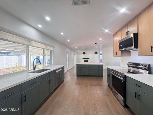 6407 E WILSHIRE Drive, Scottsdale, AZ 85257