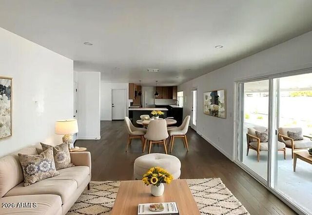 6407 E WILSHIRE Drive, Scottsdale, AZ 85257