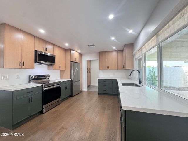 6407 E WILSHIRE Drive, Scottsdale, AZ 85257