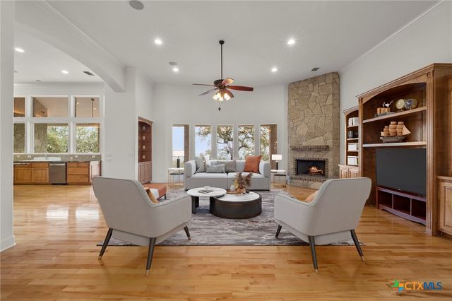 1069 Fawn River Drive, Spring Branch, TX 78070