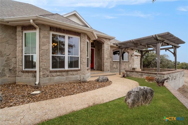 1069 Fawn River Drive, Spring Branch, TX 78070
