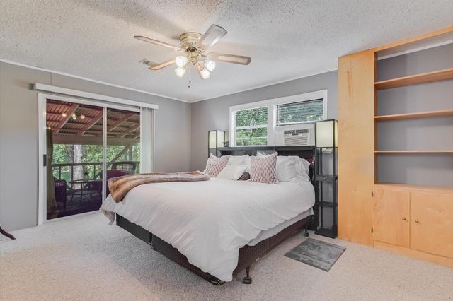 124 Broken Bow Road, La Grange, TX 78945