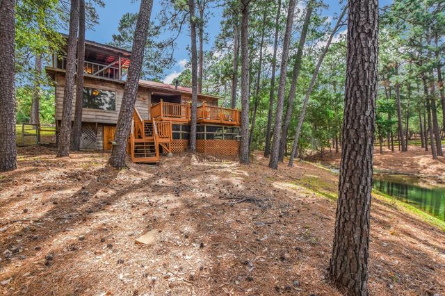 124 Broken Bow Road, La Grange, TX 78945