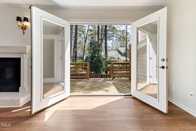 1524 Edgeside Court, Raleigh, NC 27609