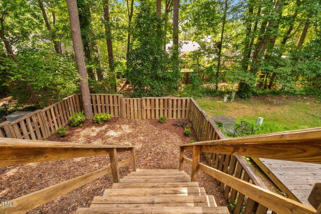 1524 Edgeside Court, Raleigh, NC 27609