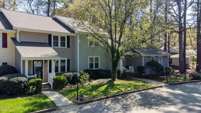 1524 Edgeside Court, Raleigh, NC 27609