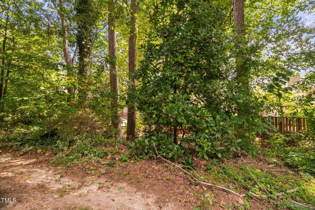 1524 Edgeside Court, Raleigh, NC 27609