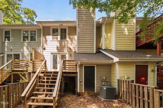 1524 Edgeside Court, Raleigh, NC 27609