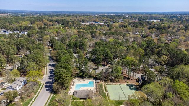 1524 Edgeside Court, Raleigh, NC 27609