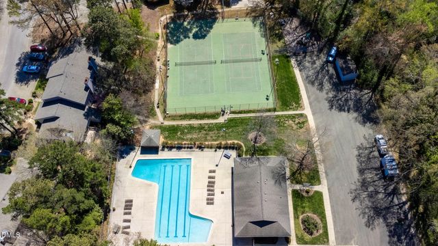 1524 Edgeside Court, Raleigh, NC 27609