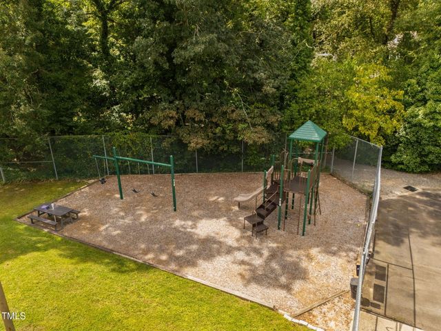 1524 Edgeside Court, Raleigh, NC 27609