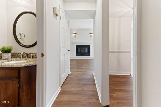 1524 Edgeside Court, Raleigh, NC 27609