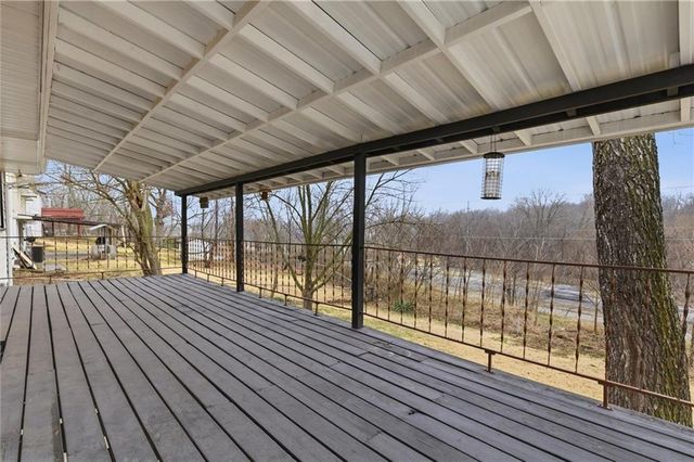 2816 Berry Lane, Independence, MO 64057