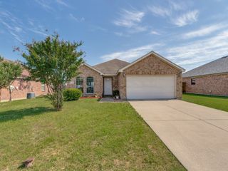 225 Charleston Drive, Anna, TX 75409