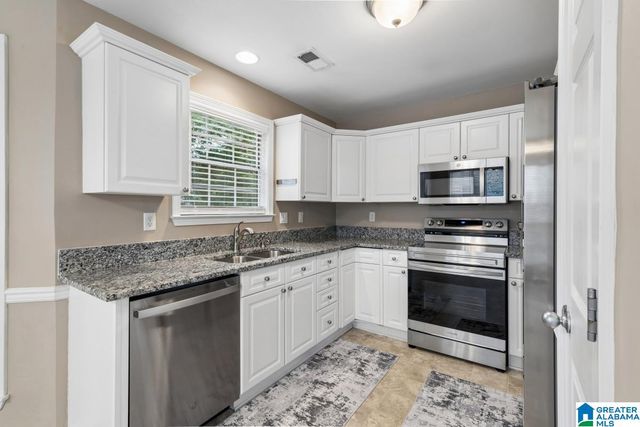 610 CROSSCREEK COVE, Pelham, AL 35124