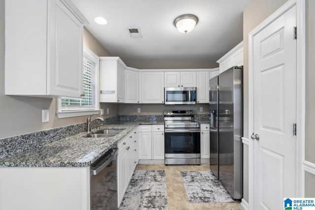 610 CROSSCREEK COVE, Pelham, AL 35124