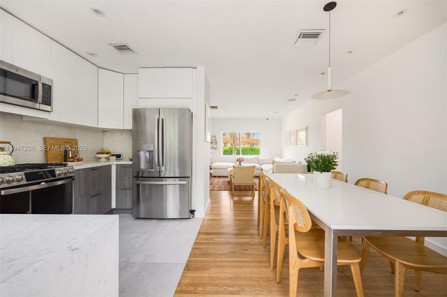 6055 SW 38th St, Miami, FL 33155