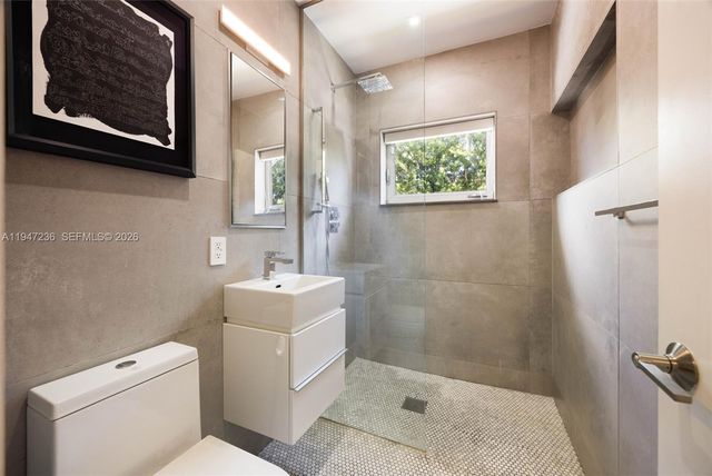 6055 SW 38th St, Miami, FL 33155