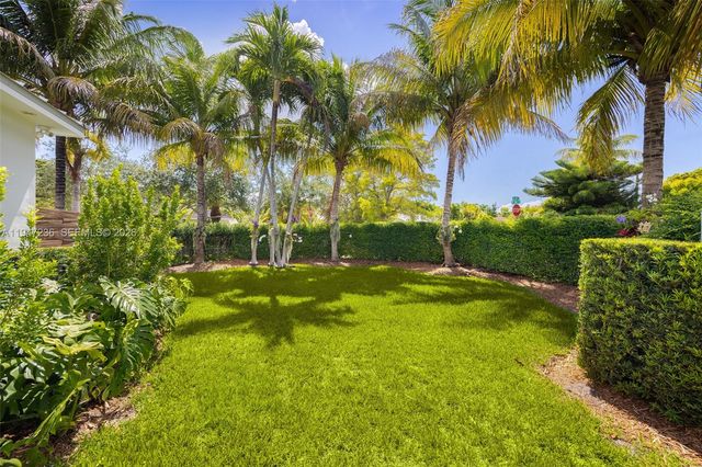 6055 SW 38th St, Miami, FL 33155