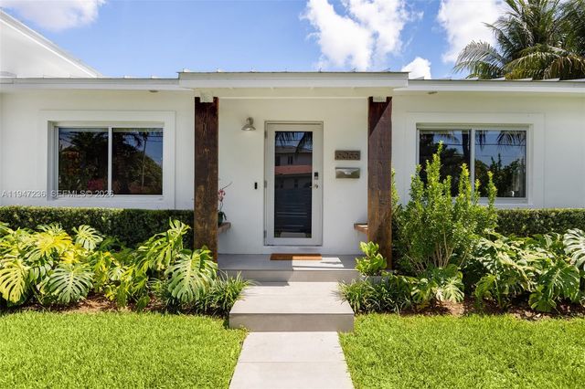 6055 SW 38th St, Miami, FL 33155