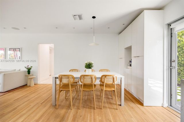 6055 SW 38th St, Miami, FL 33155