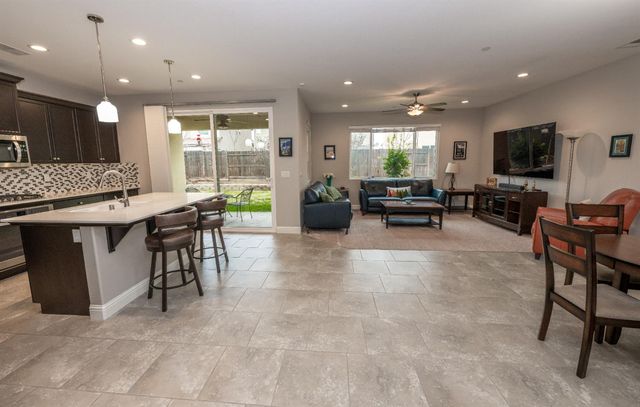 3537 Lincoln Avenue, Clovis, CA 93619