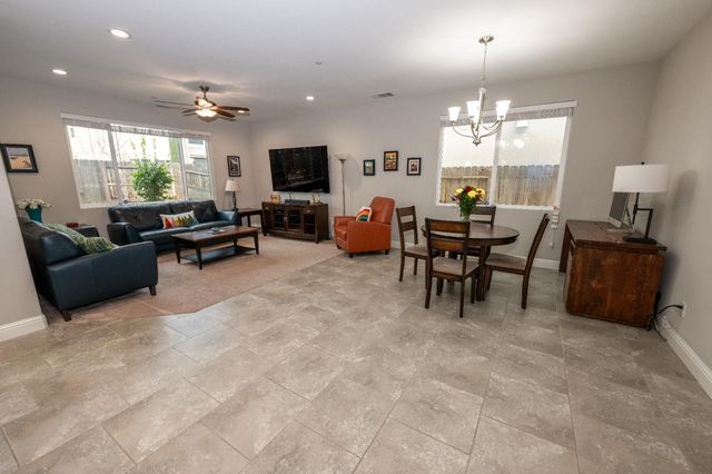 3537 Lincoln Avenue, Clovis, CA 93619