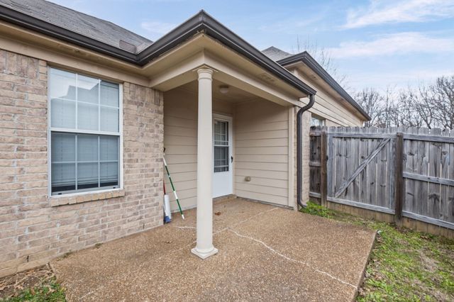 8887 MACON RD, Memphis, TN 38018