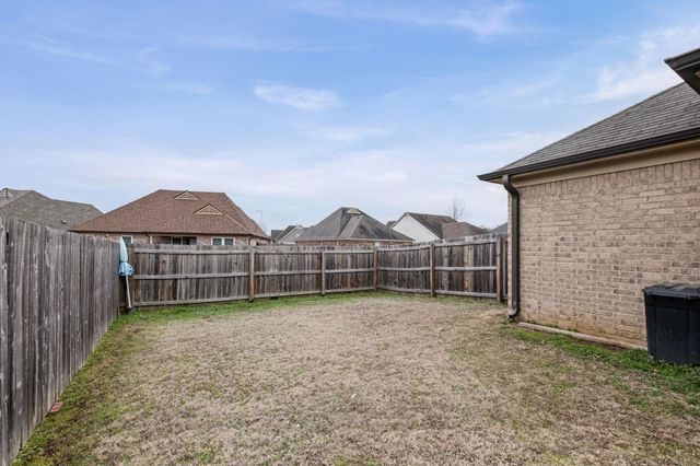 8887 MACON RD, Memphis, TN 38018