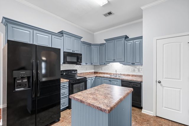 8887 MACON RD, Memphis, TN 38018