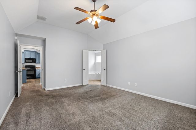 8887 MACON RD, Memphis, TN 38018