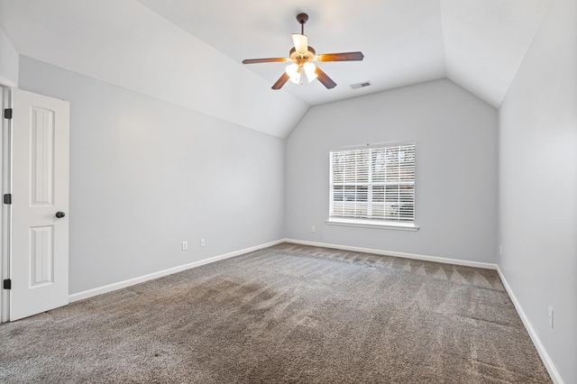 8887 MACON RD, Memphis, TN 38018