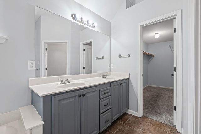 8887 MACON RD, Memphis, TN 38018