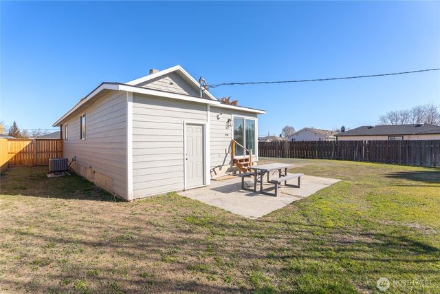 506 J Street SW, Quincy, WA 98848