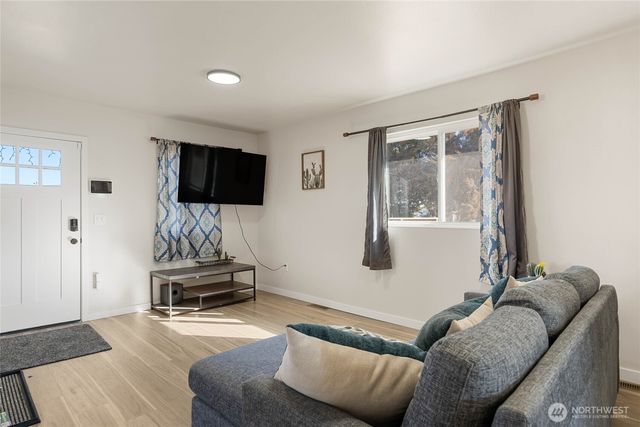 506 J Street SW, Quincy, WA 98848