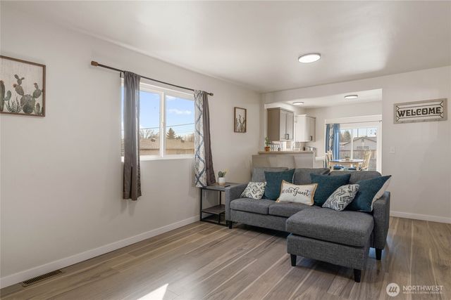 506 J Street SW, Quincy, WA 98848