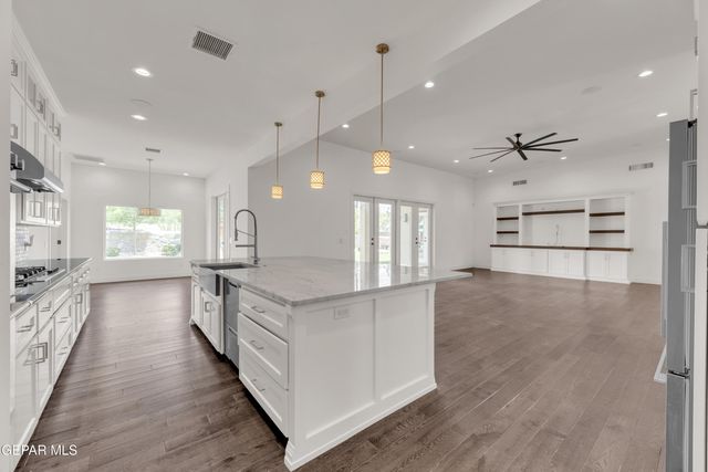 3912 LAS VEGAS Drive, El Paso, TX 79902