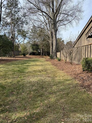 4913 Torrey Pines Court, Charlotte, NC 28226