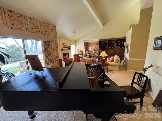 4913 Torrey Pines Court, Charlotte, NC 28226