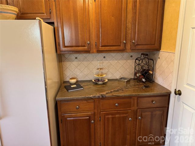 4913 Torrey Pines Court, Charlotte, NC 28226