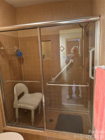 4913 Torrey Pines Court, Charlotte, NC 28226