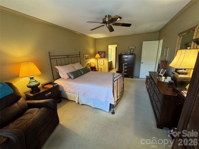 4913 Torrey Pines Court, Charlotte, NC 28226