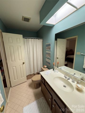 4913 Torrey Pines Court, Charlotte, NC 28226