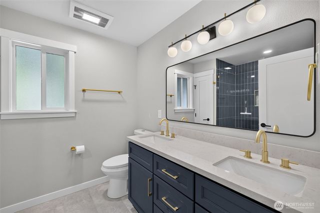 5408 240th Street SW, Mountlake Terrace, WA 98043