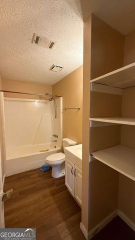 180 N Main Street NW, Gordon, GA 31031