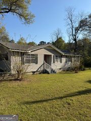 180 N Main Street NW, Gordon, GA 31031