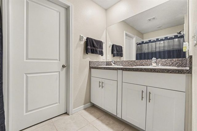 5067 SABLE CHIME DR, Wimauma, FL 33598