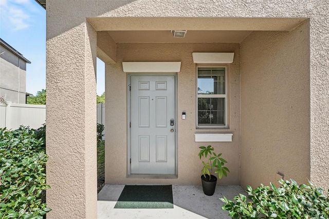 5067 SABLE CHIME DR, Wimauma, FL 33598