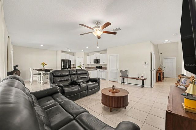 5067 SABLE CHIME DR, Wimauma, FL 33598